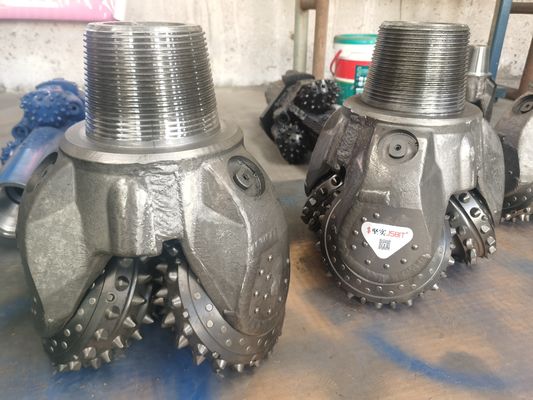 Hartmetall-Drehfelsen-Bohrer JSBIT Tci dreikegeligen Stückchen-15 1/2“ 393.7MM