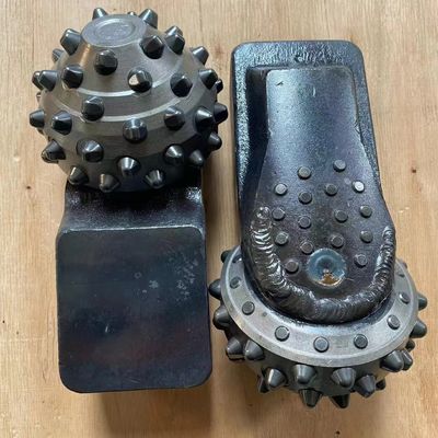 Stück-Roller-Kegel-Felsen-Ein-Roller-Kegel