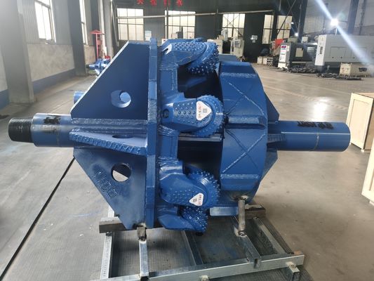 43-Zoll-HDD-Rocke Reamer mit 12-Zoll-Roller-Bit