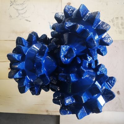 China Fabrik 100% Neue gute Qualität Mühle Zahn Tricone Bohrer Bit 14 3/4 Zoll IADC127
