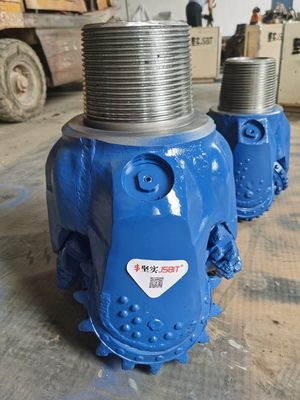 Hochwertiges IADC127 15 1/2 Zoll Gewinde 65/8FH Stahlzahn Tricone Bit