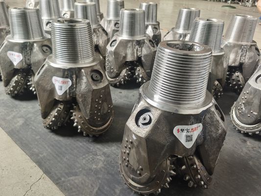 100% Neue, gute Qualität Tricone Roller Cone Bit 295mm IADC537 11 5/8 Zoll